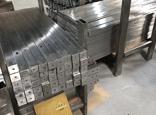 不鏽鋼（gāng）樓梯護欄批發
