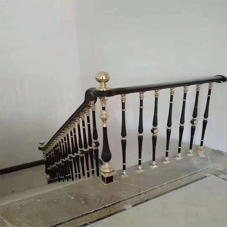 不鏽鋼工程(chéng)立柱定製(zhì) 不鏽鋼工程立柱定製